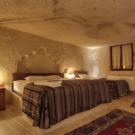 Adora Cave - (adults Only) * Γκόρεμε